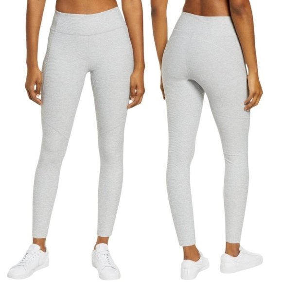 Outdoor Voices Leggings Size Extra Small Dove Grey White Warm-Up‎ Heathered Crop - Picture 1 of 10